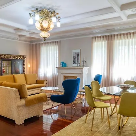 Villa Luxury Near
