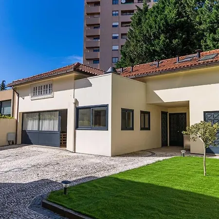 Luxury Near Villa *